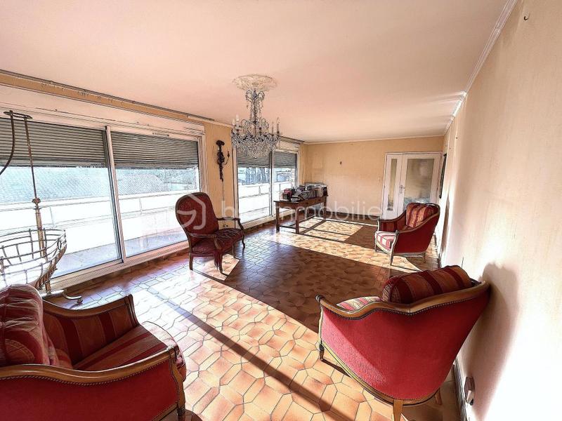 Appartement - 107 m² - 5 pièces