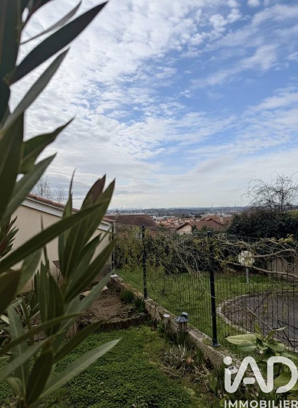 Maison - 92 m² - 5 pièces