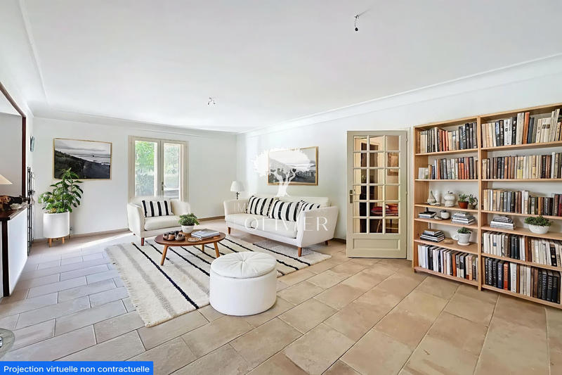 Maison - 250 m² - 7 pièces