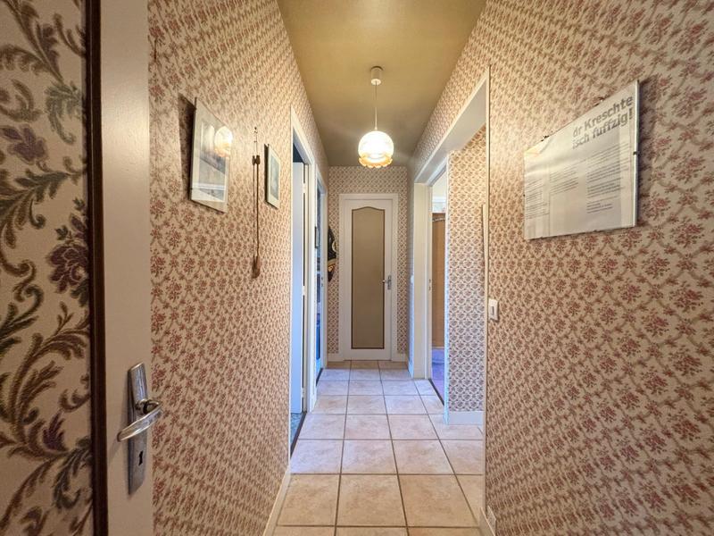 Maison traditionnelle - 185 m² - 10 pièces