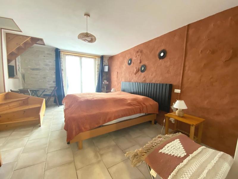 Maison - 361 m² - 15 pièces