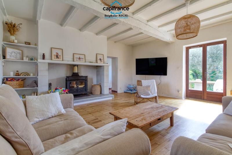 Propriété - 190 m² - 9 pièces