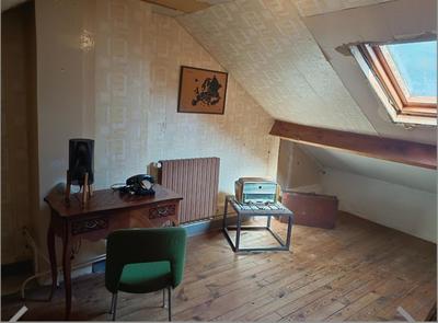 Maison - 92 m² - 5 pièces