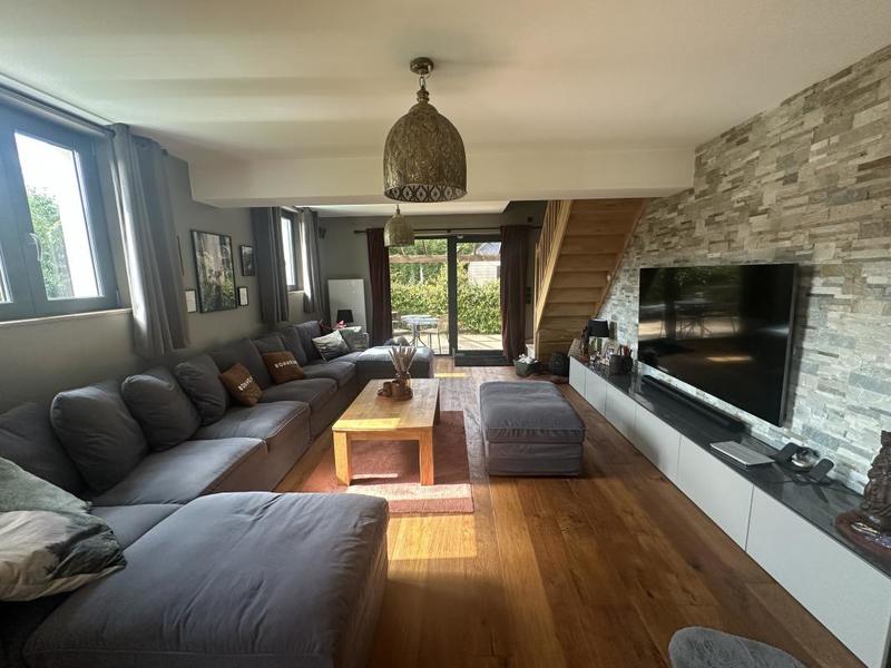 Maison - 170 m² - 5 pièces