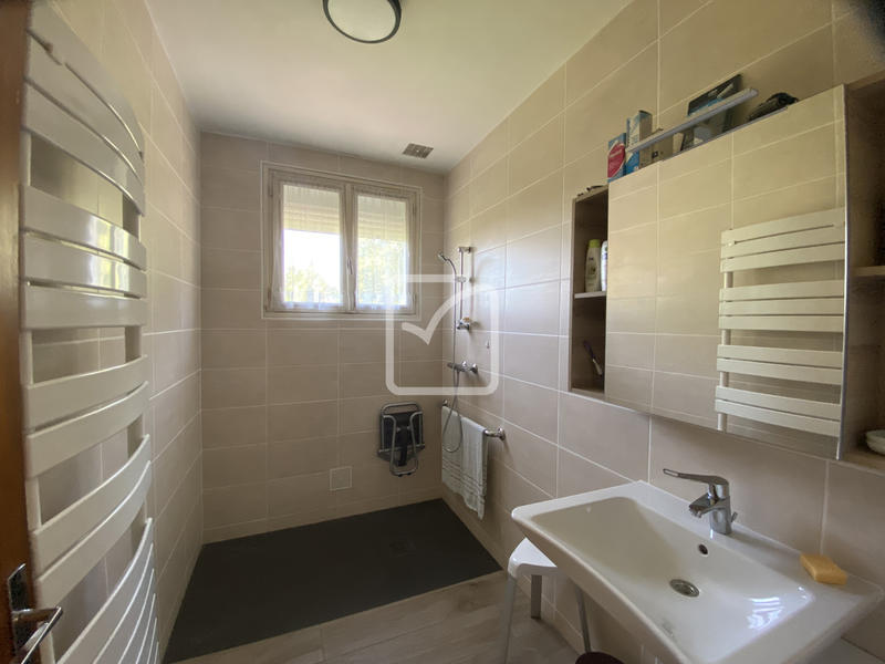 Maison - 120 m² - 8 pièces