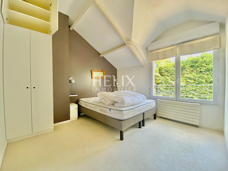 Maison - 165 m² - 7 pièces