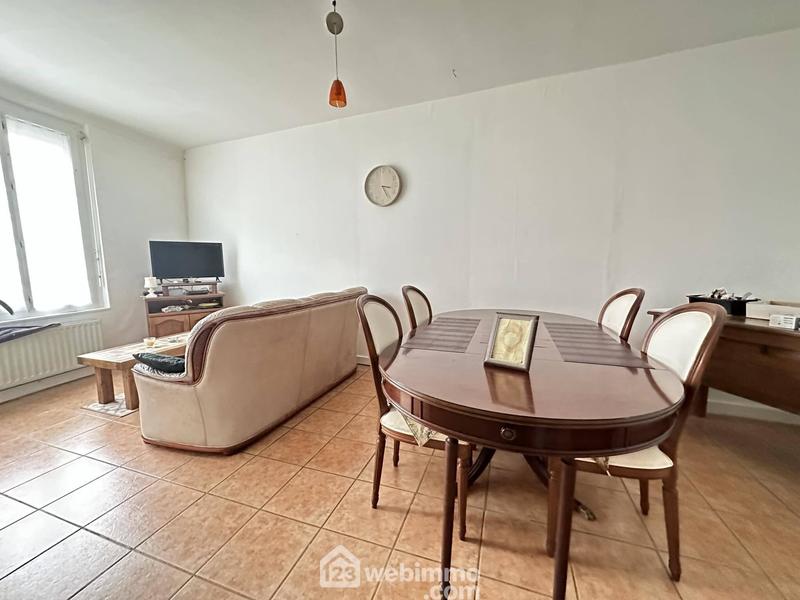 Maison - 218 m² - 13 pièces