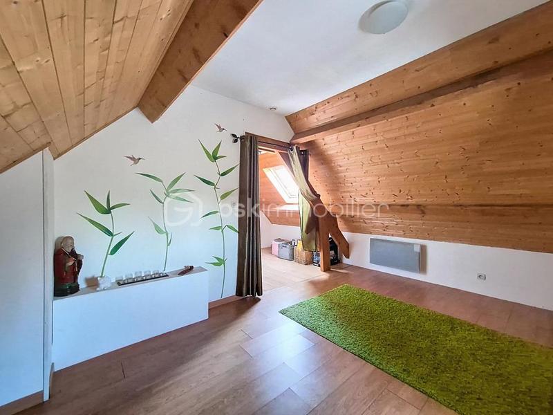 Maison traditionnelle - 125 m² - 6 pièces