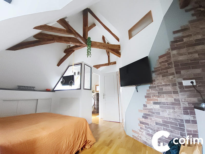 Maison - 372 m² - 7 pièces