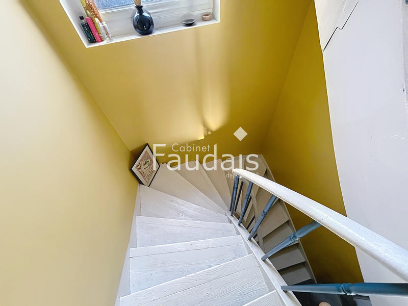 Appartement - 118 m² - 6 pièces