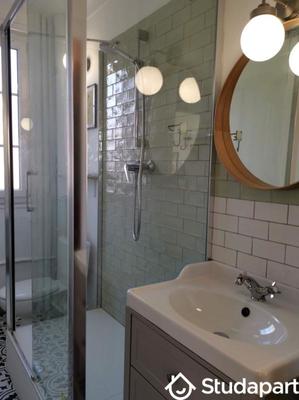 Chambre - 12 m² - 1 pièce