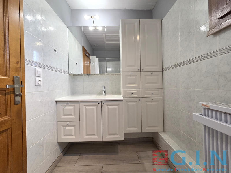 Maison - 94 m² - 5 pièces