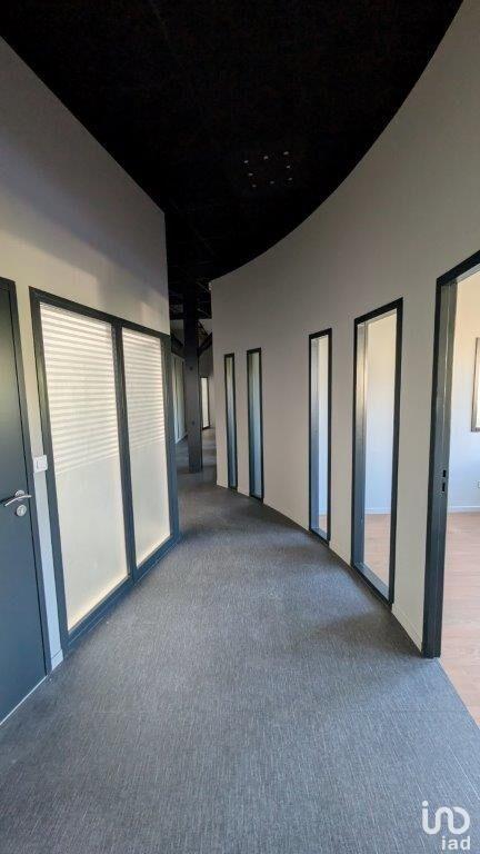 Local commercial - 304 m²