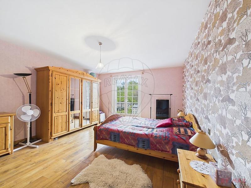 Appartement - 272 m² - 6 pièces