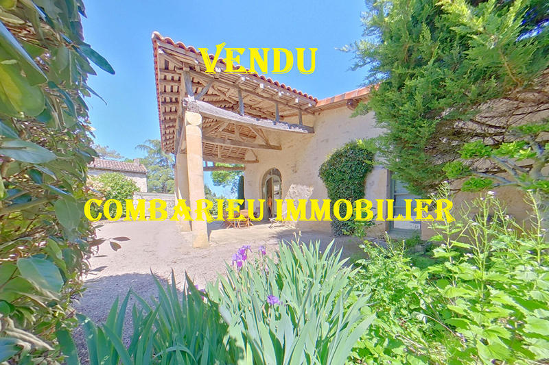 Maison - 210 m² - 5 pièces