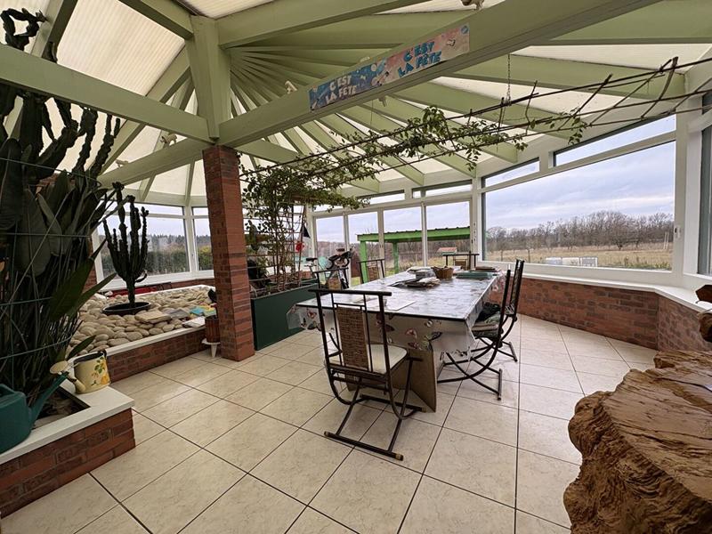 Maison - 240 m² - 5 pièces