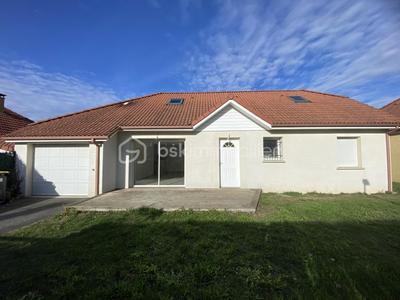 Maison - 144 m² - 5 pièces