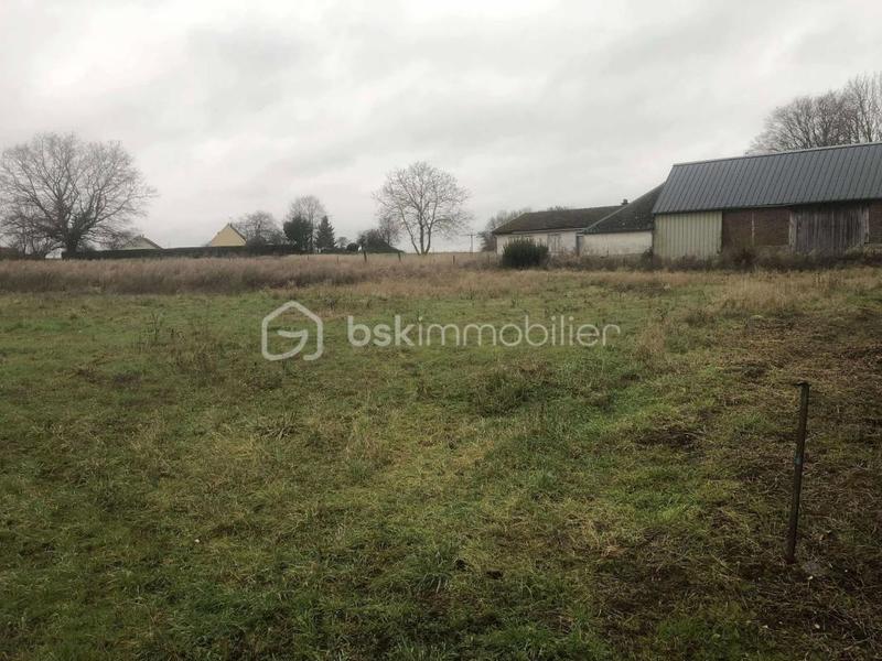 Terrain constructible - 3 515 m²