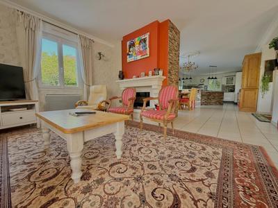 Pavillon - 215 m² - 5 pièces