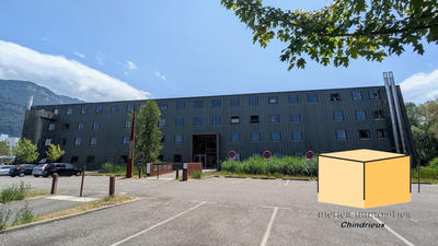 Local d'activités - 74 m²