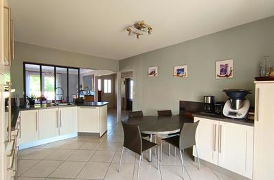 Maison - 146 m² - 7 pièces