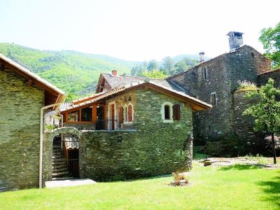 Mas - 230 m² - 6 pièces