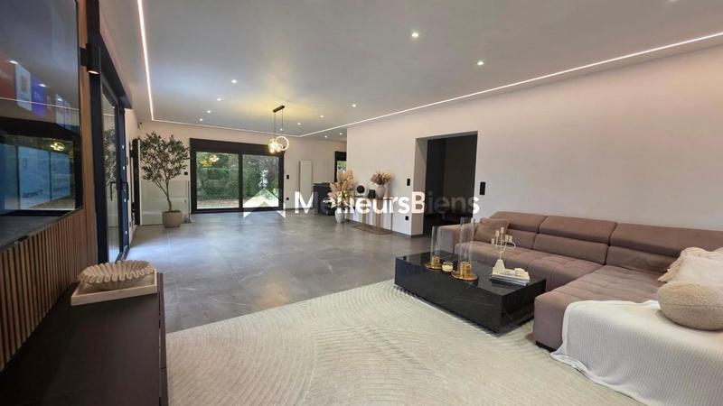 Villa - 170 m² - 6 pièces