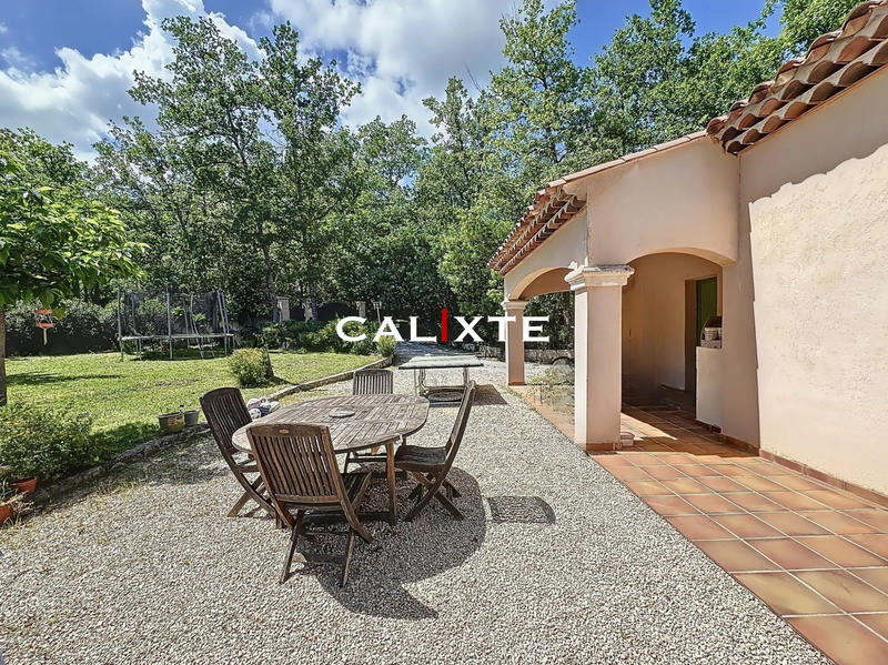 Villa - 215 m² - 5 pièces