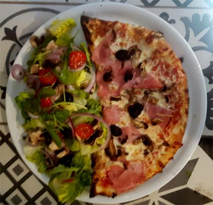 Pizzeria Saladeria les Bikinis