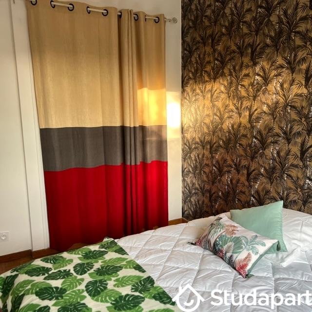 Chambre - 9 m² - 1 pièce