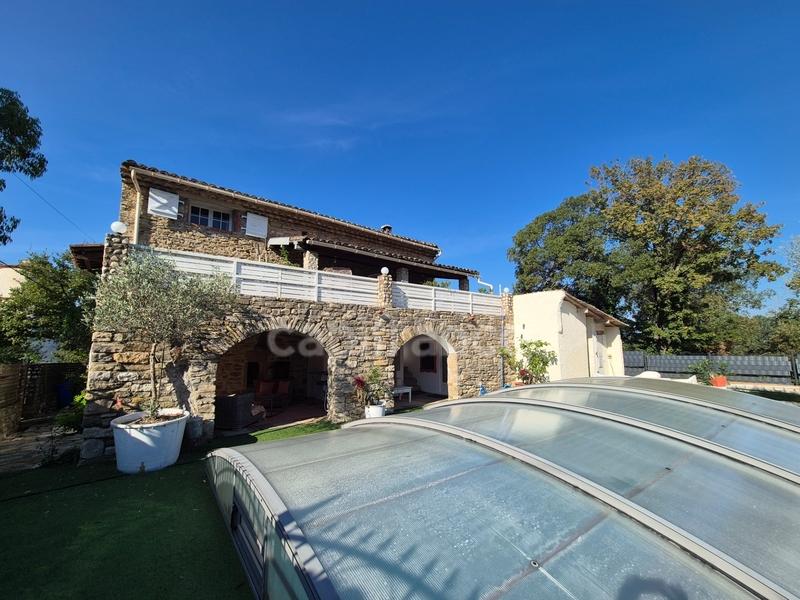 Maison en pierre - 180 m² - 6 pièces