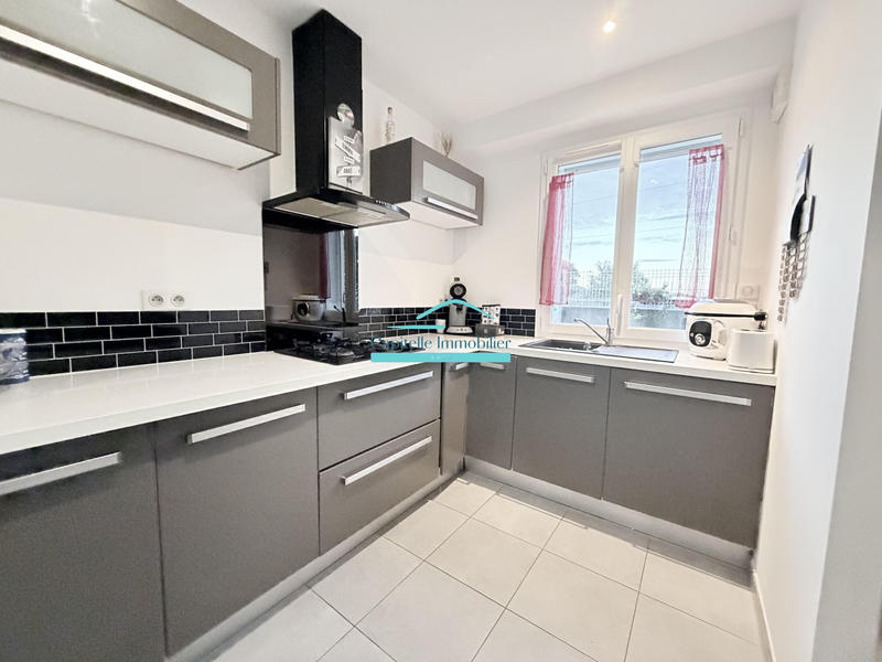 Villa - 80 m² - 4 pièces