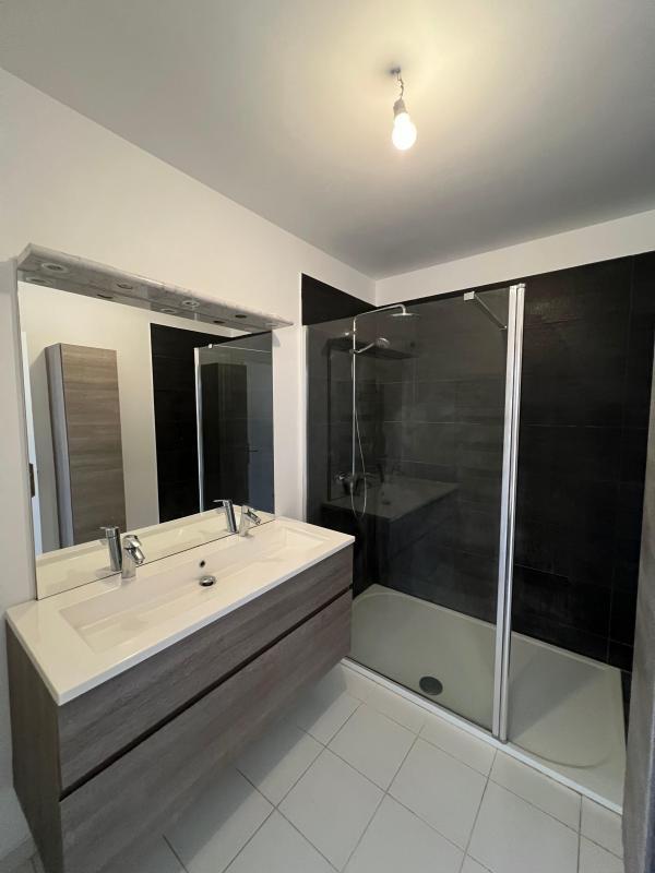 Appartement - 84 m² - 3 pièces