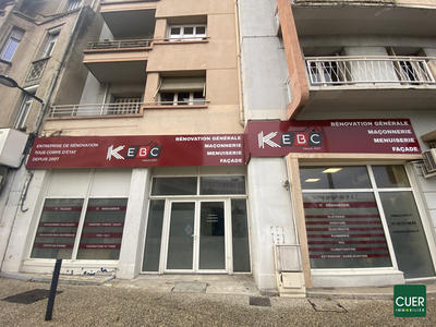 Local commercial - 110 m² - 3 pièces