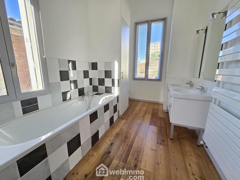 Maison - 139 m² - 5 pièces