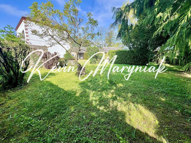 Maison - 296 m² - 6 pièces