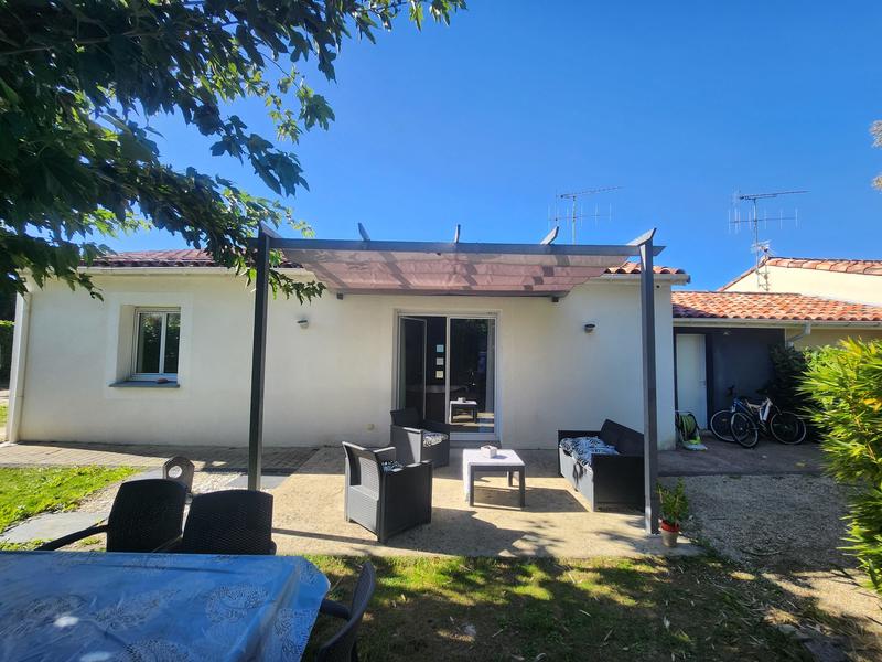 Maison - 102 m² - 6 pièces