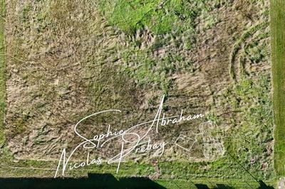 Terrain constructible - 1 200 m²