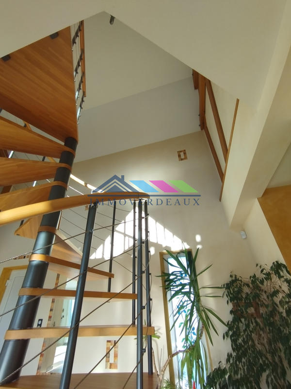 Maison - 190 m² - 6 pièces