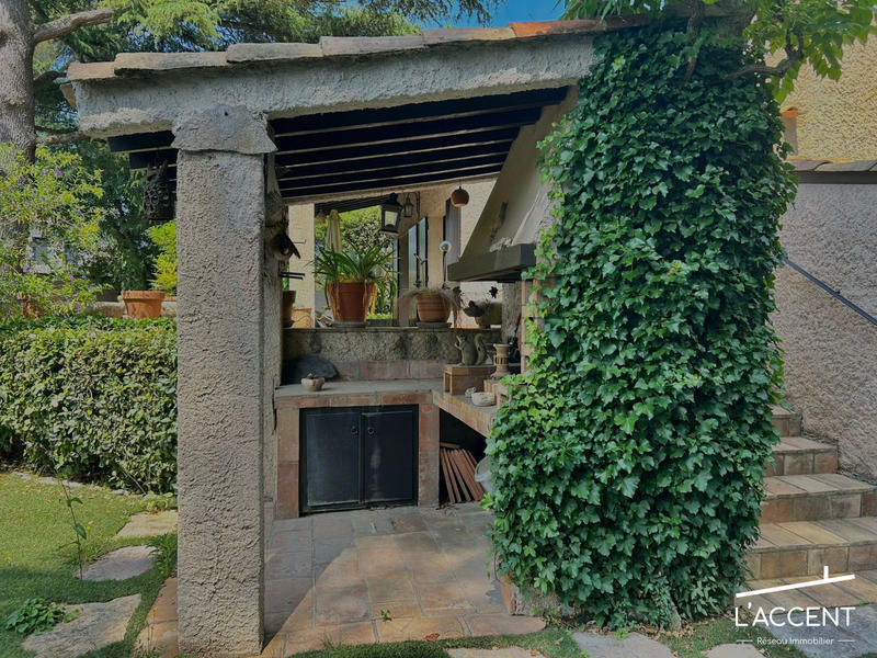 Villa - 230 m² - 7 pièces