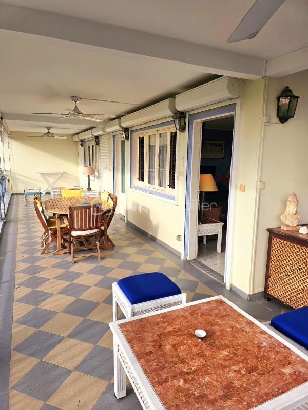 Appartement - 82 m² - 3 pièces