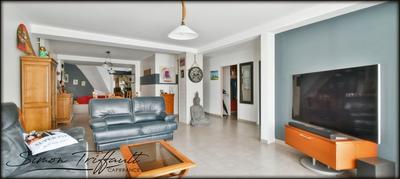 Maison de village - 279 m² - 10 pièces