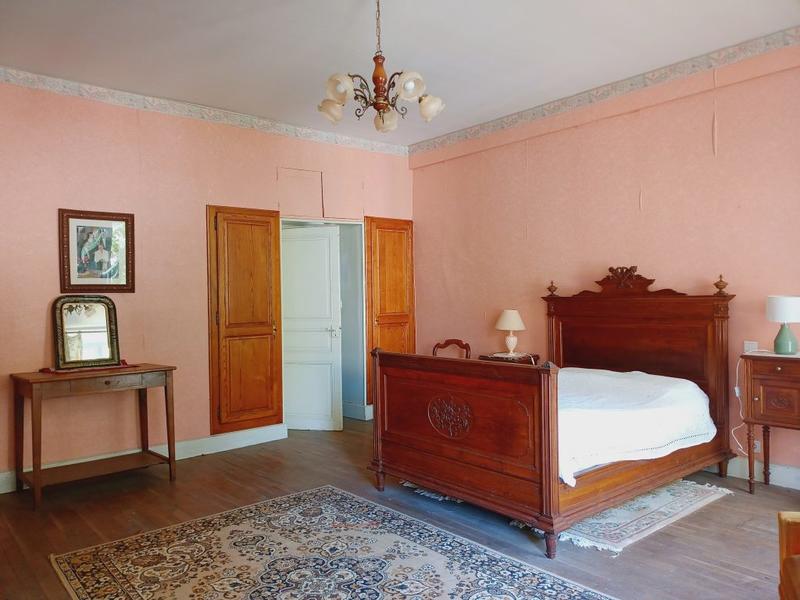 Maison - 171 m² - 8 pièces