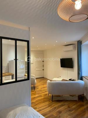 Studio - 27 m² - 1 pièce