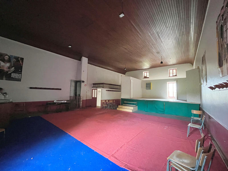 Maison - 316 m² - 6 pièces