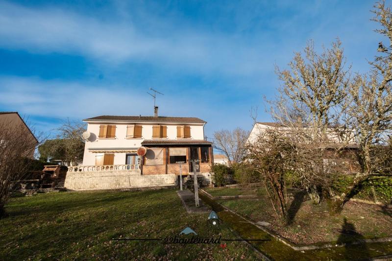 Pavillon - 130 m² - 6 pièces