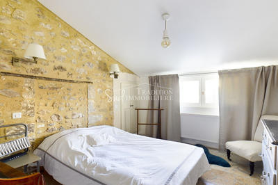 Maison - 225 m² - 7 pièces