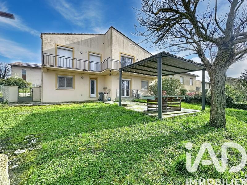 Maison - 171 m² - 7 pièces