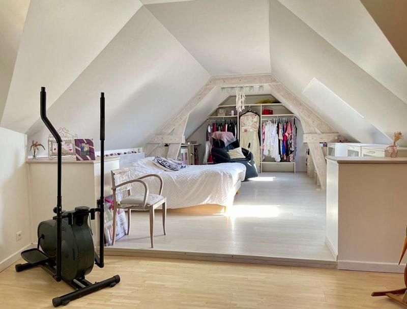 Maison - 143 m² - 6 pièces