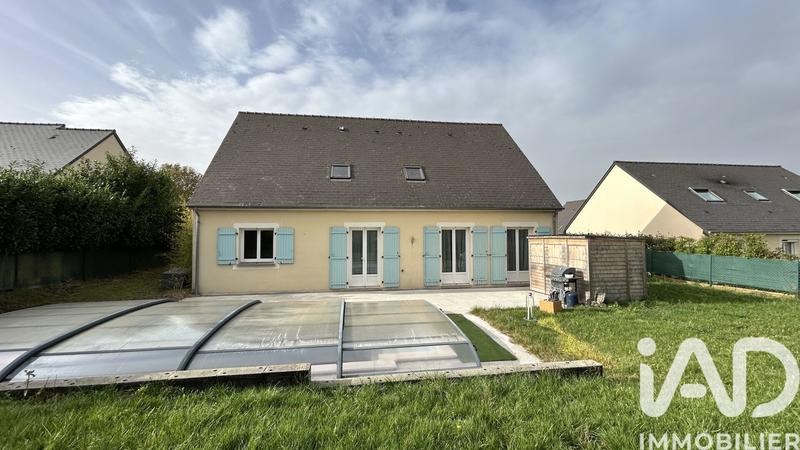 Maison - 235 m² - 8 pièces